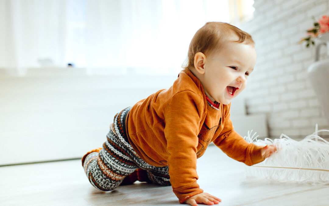 Mikor és mit tud(hat) egy baba az első két életévben?